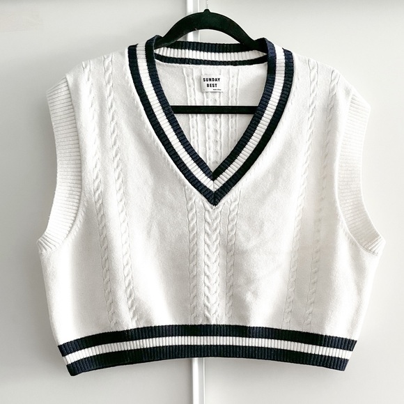 SUNDAY Best Cropped Sweater Vest - Picture 1 of 11